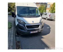 Vand camioneta