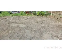 Mini-pelle à louer avec opérateur