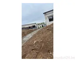 Caut 2 baieti in Renovari