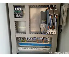 Măresc echipa cu un electrician .